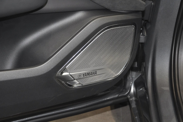 2023 Zeekr 001 без пробега