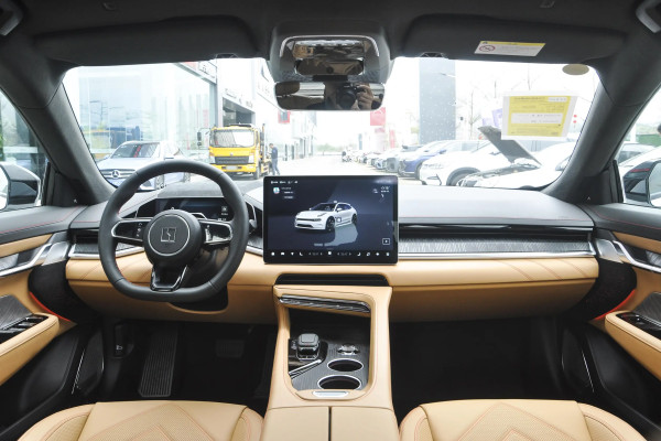 2023 Zeekr 001 без пробега