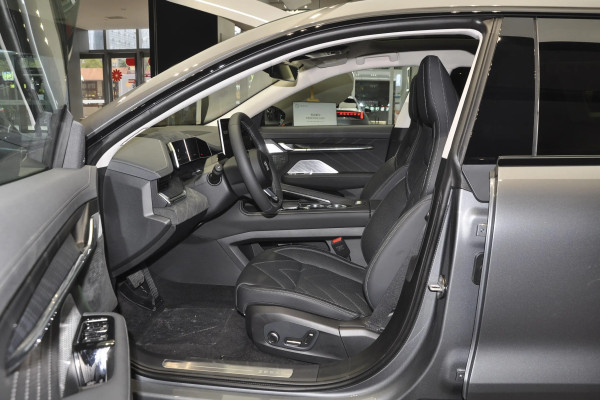 2023 Zeekr 001 без пробега