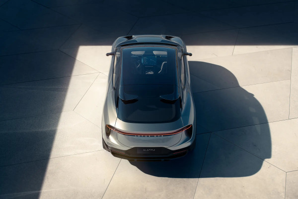 2023 Lotus Eletre без пробега