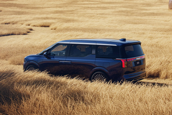 2023 Zeekr 009 без пробега