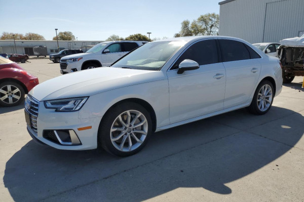 2020 Audi A4 с пробегом 39 060 км