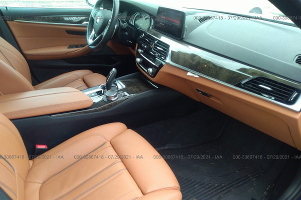 2020 BMW 5 серии с пробегом 33 309 км