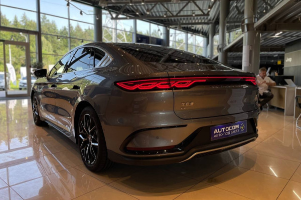 2024 BYD Han с пробегом 73 км