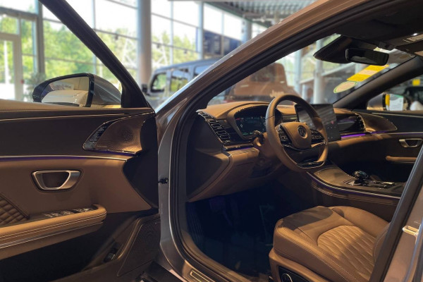 2024 BYD Han с пробегом 73 км