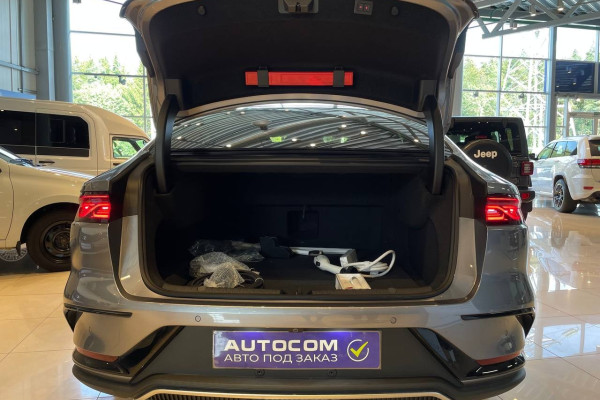 2024 BYD Han с пробегом 73 км