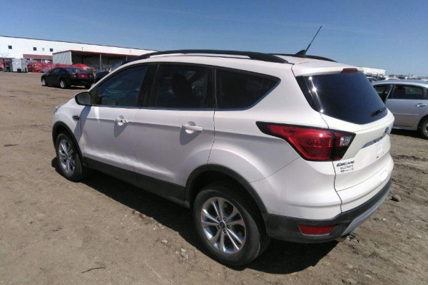 2020 Ford Escape с пробегом 40 170 км