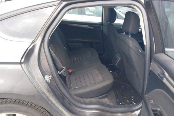 2020 Ford Fusion (North America) с пробегом 85 006 км