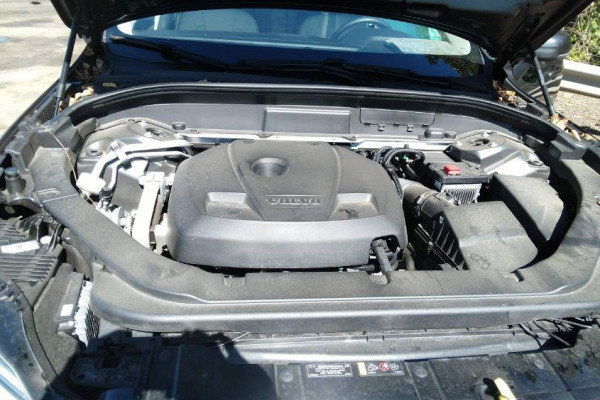 2020 Volvo XC60 с пробегом 81 853 км