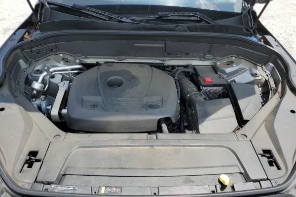 2020 Volvo XC90 с пробегом 67 835 км