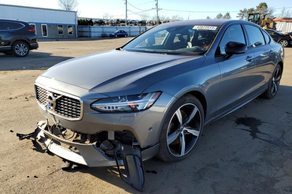 2020 Volvo S90 с пробегом 86 723 км