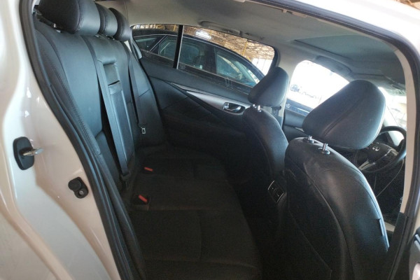 2020 Infiniti Q50 с пробегом 75 356 км