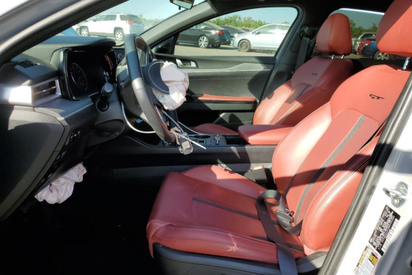 2020 Kia K5 с пробегом 75 558 миль