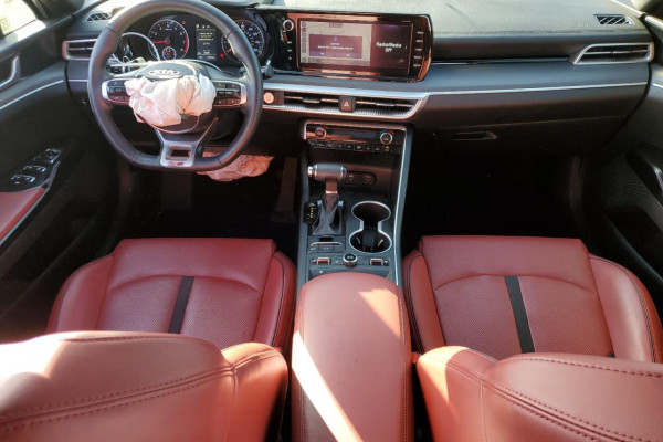 2020 Kia K5 с пробегом 75 558 миль