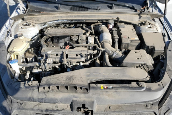 2020 Kia K5 с пробегом 75 558 миль