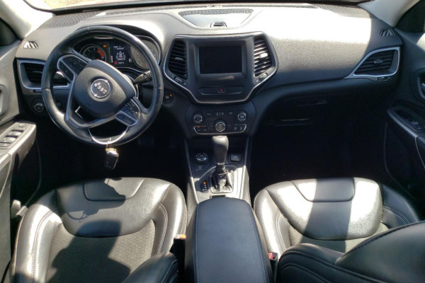 2020 Jeep Cherokee с пробегом 123 622 км