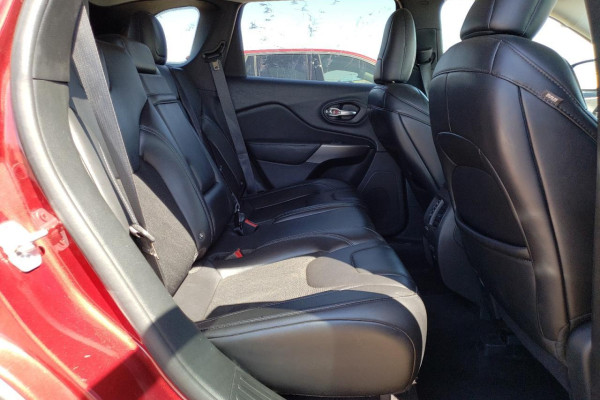 2020 Jeep Cherokee с пробегом 123 622 км