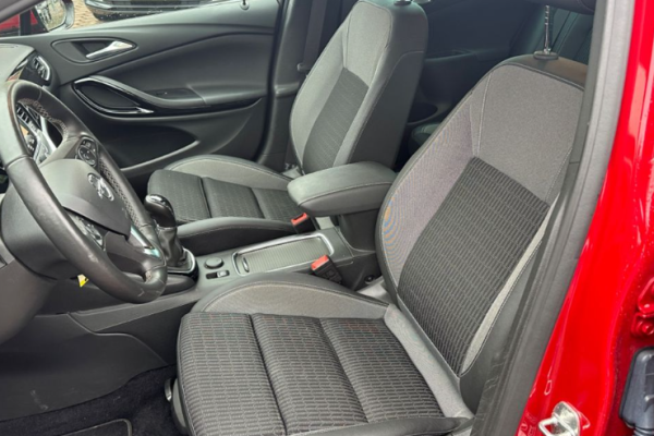 2020 Opel Astra с пробегом 65 068 км