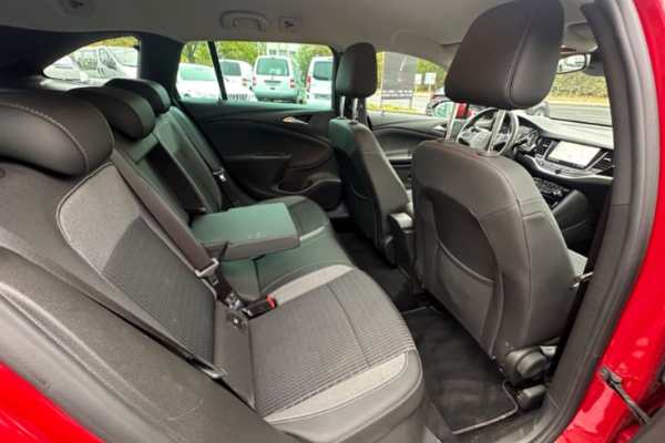 2020 Opel Astra с пробегом 65 068 км