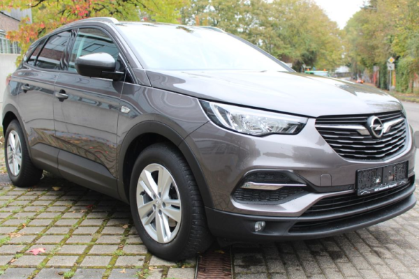 2020 Opel Grandland с пробегом 96 100 км