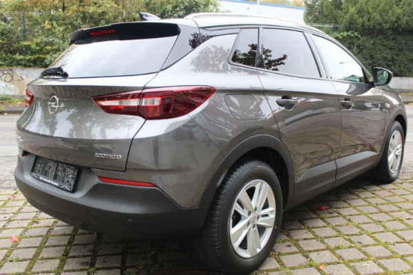 2020 Opel Grandland с пробегом 96 100 км