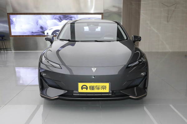 2023 Changan Deepal SL03 без пробега