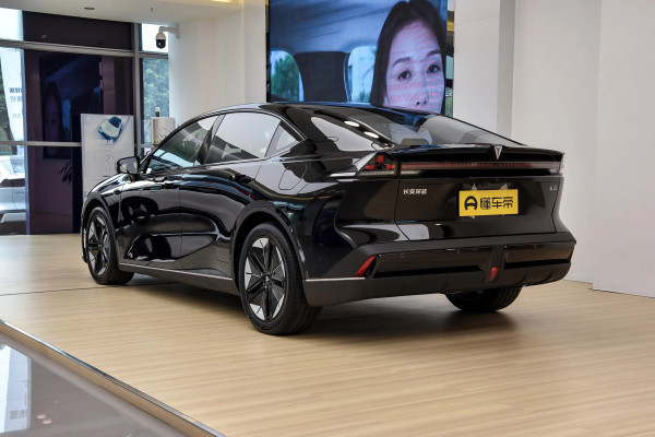 2023 Changan Deepal SL03 без пробега