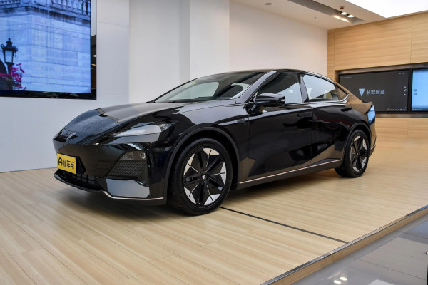 2023 Changan Deepal SL03 без пробега