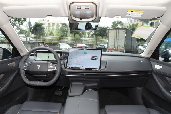 2023 Changan Deepal SL03 без пробега