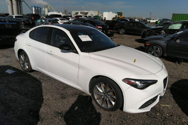 2022 Alfa Romeo Giulia с пробегом 45 935 миль