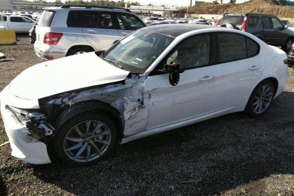 2022 Alfa Romeo Giulia с пробегом 45 935 миль