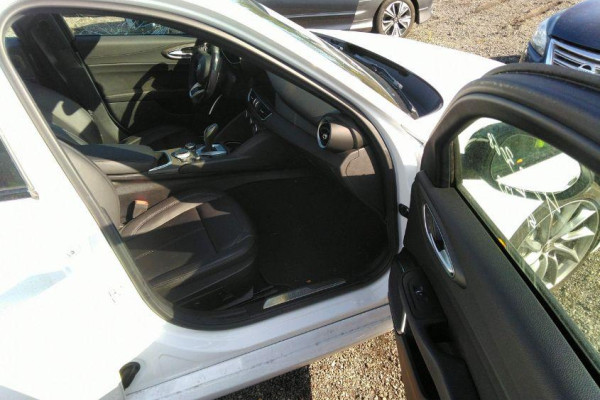 2022 Alfa Romeo Giulia с пробегом 45 935 миль