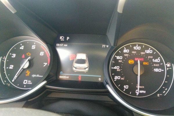 2022 Alfa Romeo Giulia с пробегом 45 935 миль