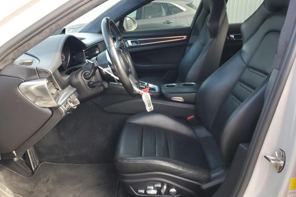 2020 Porsche Panamera с пробегом 54 541 миль