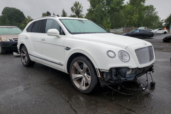 2020 Bentley Bentayga с пробегом 44 853 миль