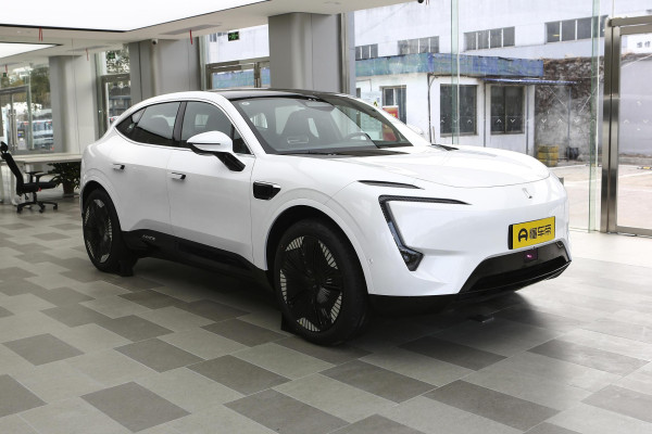 2024 Avatr 11 без пробега