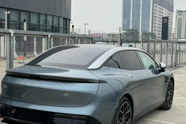 2024 Zeekr 007 без пробега