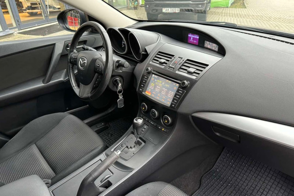 2012 Mazda 3 с пробегом 178 000 км