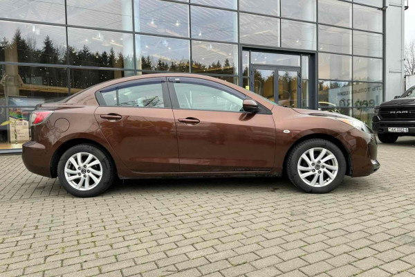 2012 Mazda 3 с пробегом 178 000 км