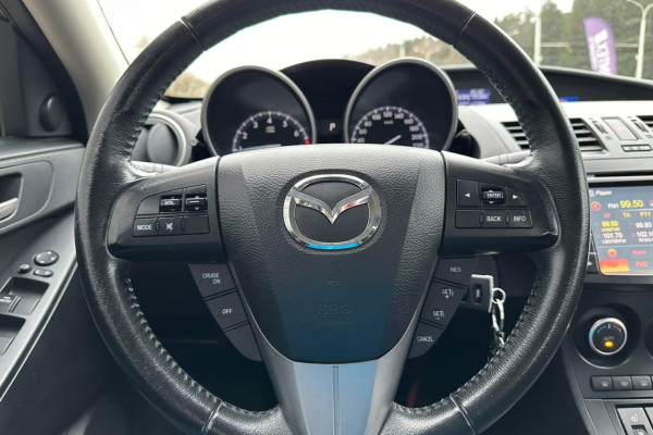 2012 Mazda 3 с пробегом 178 000 км
