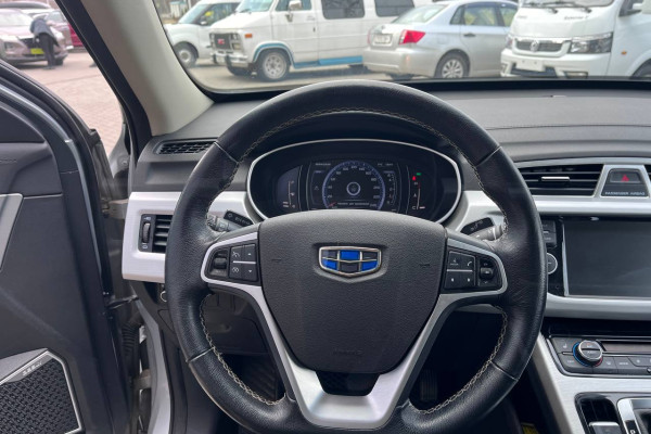 2018 Geely Atlas с пробегом 66 000 км