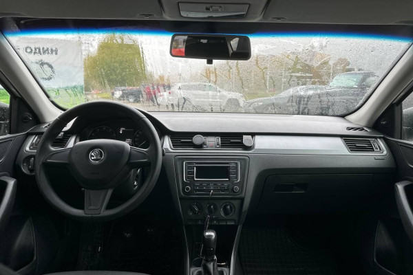 2015 Skoda Rapid с пробегом 140 000 км