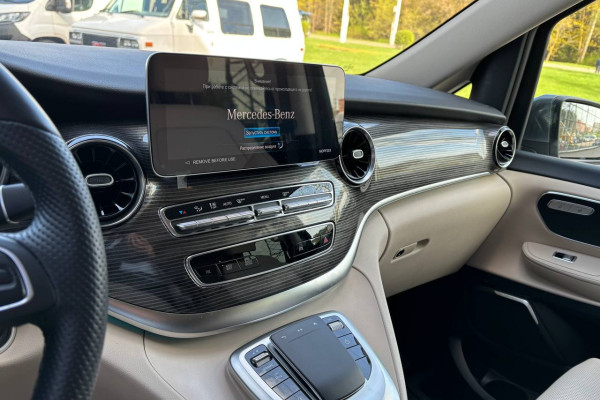 2022 Mercedes-Benz V-Класс с пробегом 30 100 км