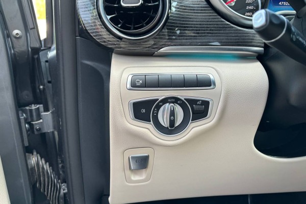 2022 Mercedes-Benz V-Класс с пробегом 30 100 км