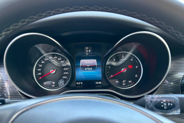 2022 Mercedes-Benz V-Класс с пробегом 30 100 км