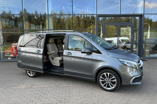 2022 Mercedes-Benz V-Класс с пробегом 30 100 км