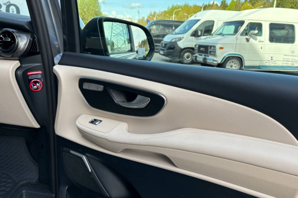 2022 Mercedes-Benz V-Класс с пробегом 30 100 км