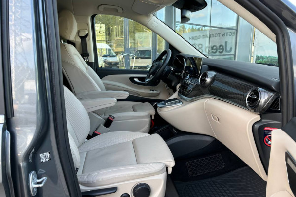 2022 Mercedes-Benz V-Класс с пробегом 30 100 км