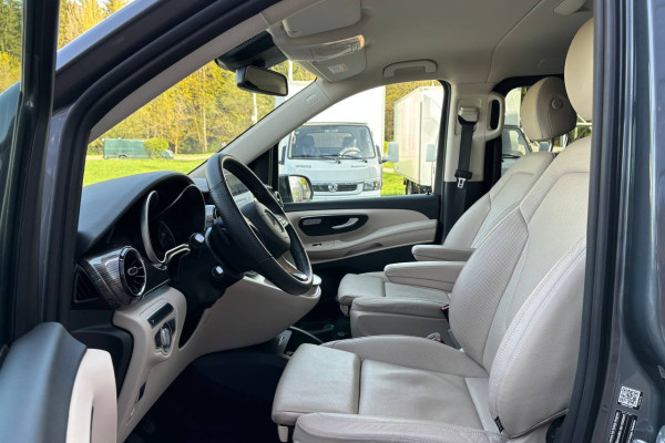 2022 Mercedes-Benz V-Класс с пробегом 30 100 км