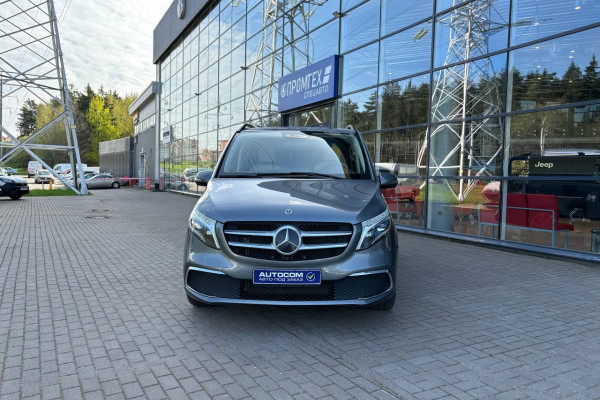 2022 Mercedes-Benz V-Класс с пробегом 30 100 км